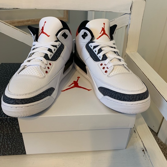 Jordan 3 Retro SE Fire Red - Picture 4 of 7